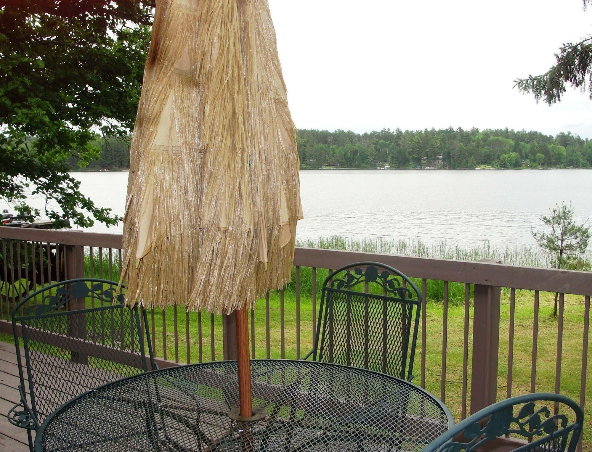 Pine Point Lodge Resort & Motel Crane Lake Esterno foto