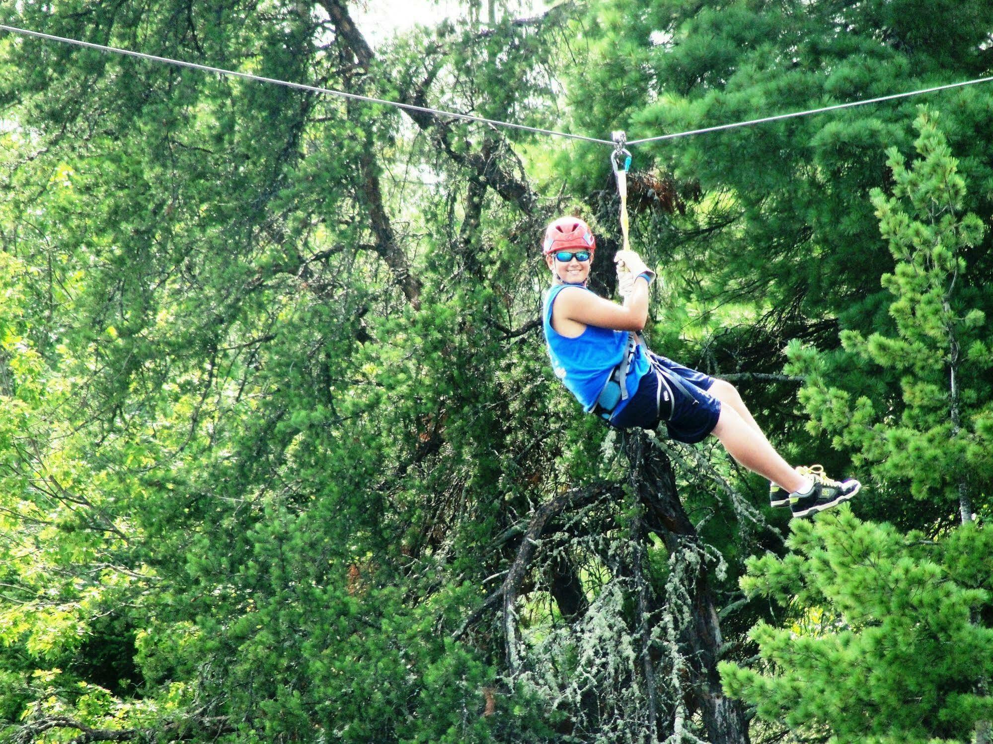 Pine Point Lodge Resort & Motel Crane Lake Esterno foto