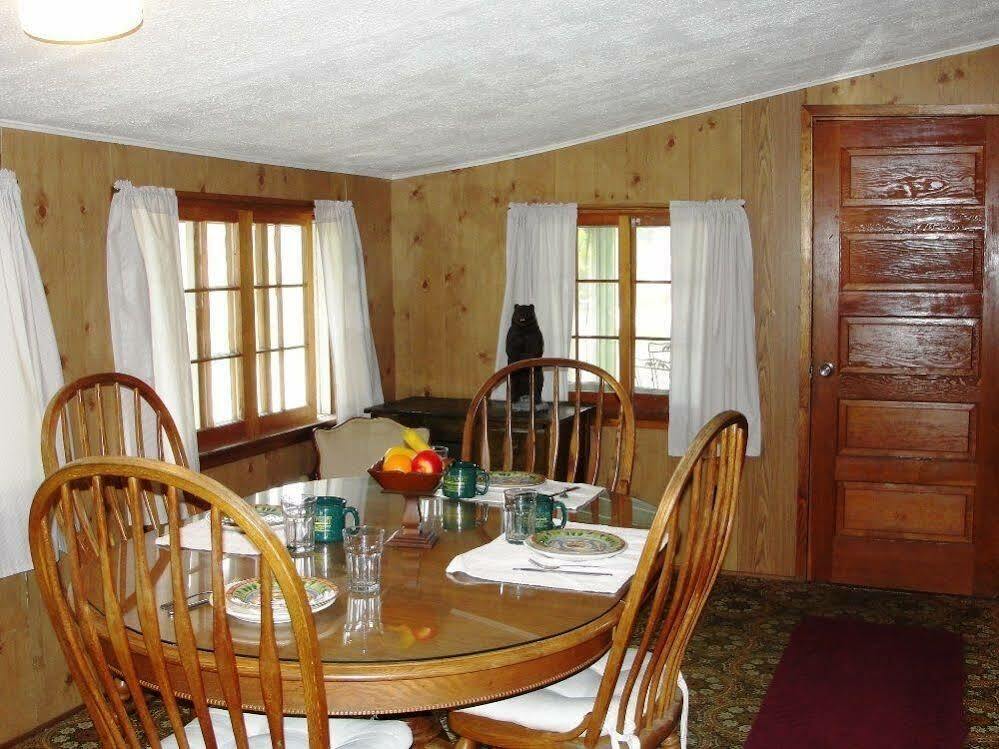 Pine Point Lodge Resort & Motel Crane Lake Esterno foto